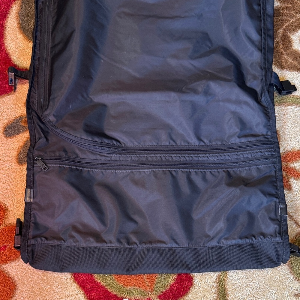 Tumi Black Luggage Travel Bag Durable Nylon - Picture 13 of 14